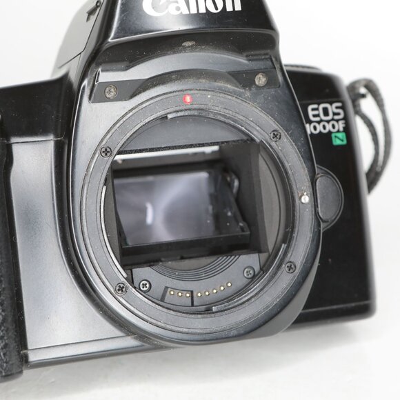 Canon EOS 1000F SLR Camera Body 35mm Film 1990s Rebel Retro Photography Black - Picture 3 of 11